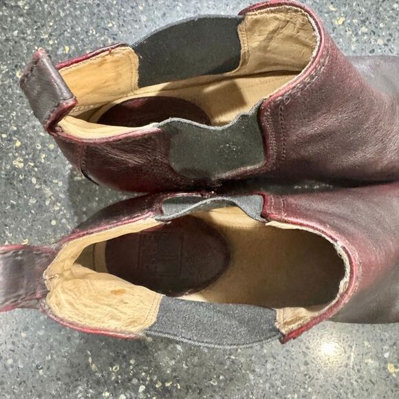 Frye Jillian Cordovan Leather Chelsea Boots. Size 7. - Picture 7 of 10